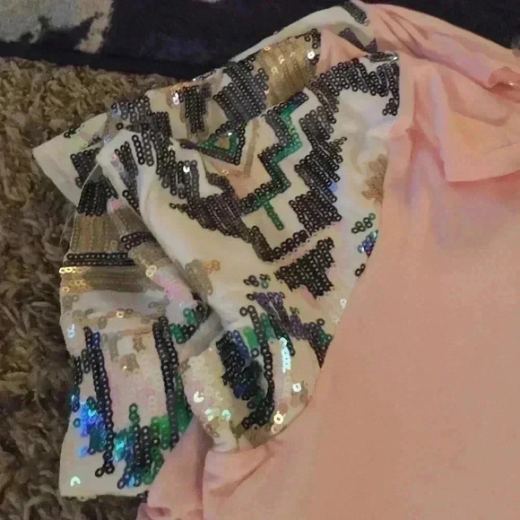 Auditions 2XL Sequined top - Picture 2 of 3